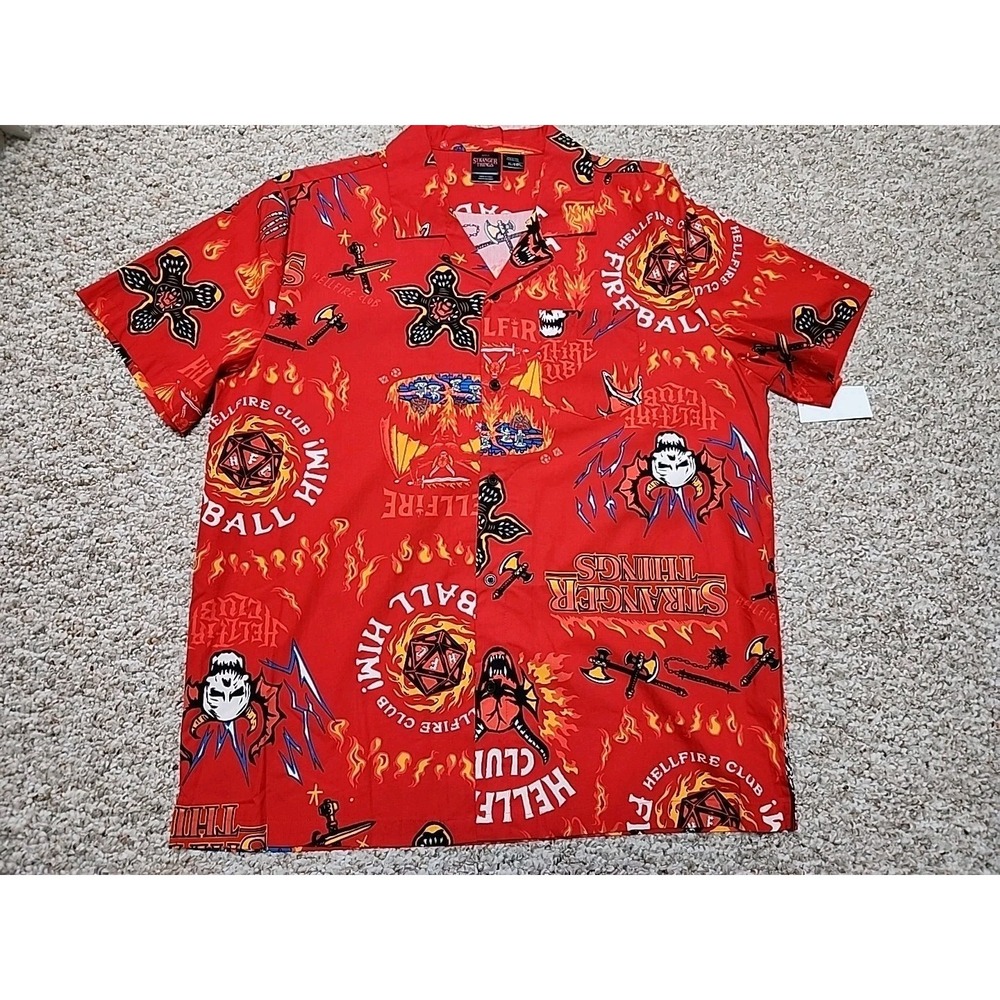 Stranger Things Hellfire Club Button Short Sleeve Shirt XL NWT Red Netflix